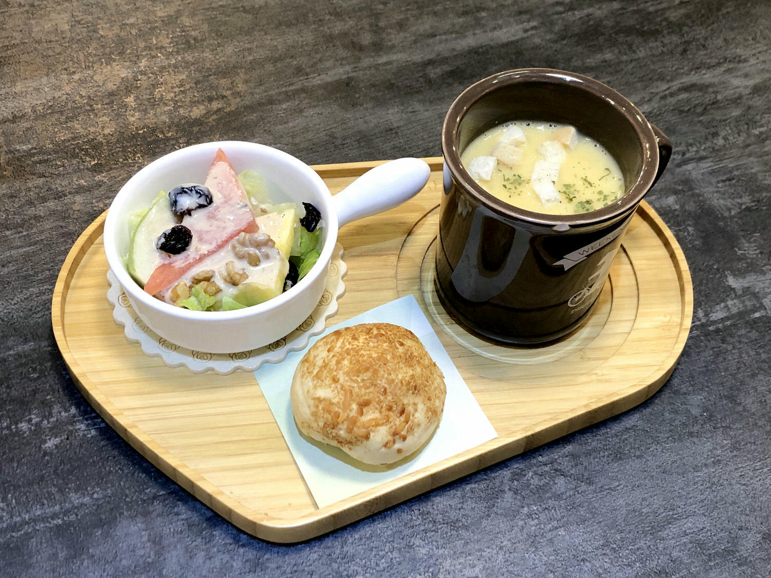 漫漫弄 寵物友善餐廳 / 隱身於巷弄間的老廠房改造咖啡廳 / 台南南區早午餐推薦 - 第16張圖 漫漫弄 寵物友善餐廳 / 隱身於巷弄間的老廠房改造咖啡廳 / 台南南區早午餐推薦